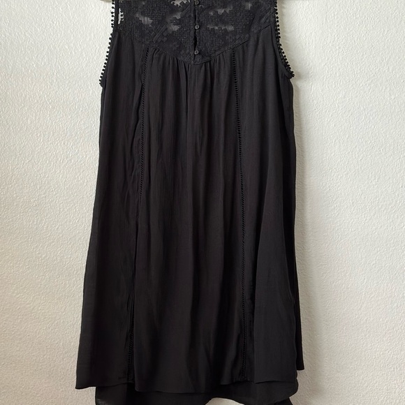 Styles&Company Black Flowy Sleeveless Medium Dress - Picture 3 of 7